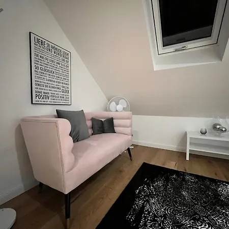 Brandenburgapartment-sky Apartment *