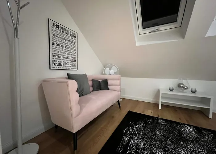 Brandenburgapartment-sky شقة *